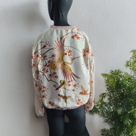 Womens White Jacket With Pretty Birds - Picture 2 of 4